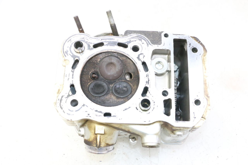 photo de ZYLINDERKOPF VORN HONDA NTV DEAUVILLE 650 (2001 - 2006) - Charakteristische Merkmale