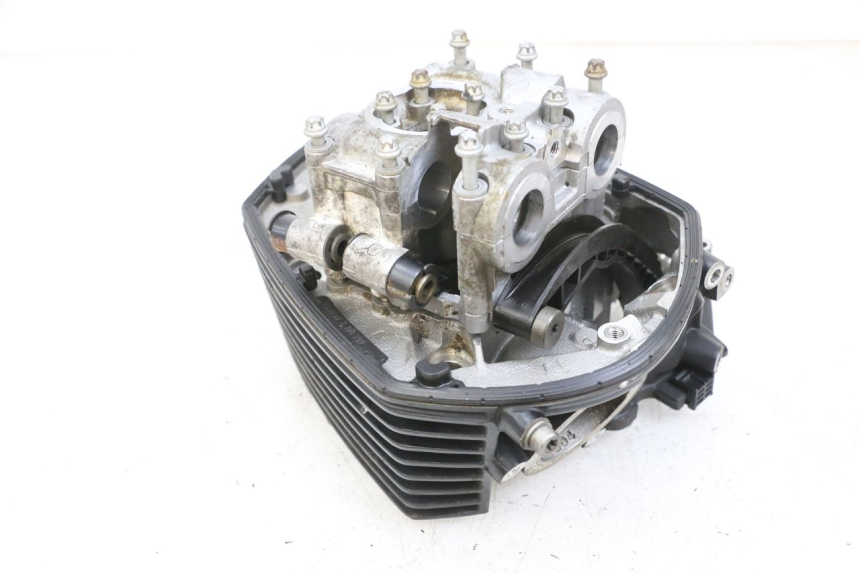 photo de ZYLINDERKOPF VORN BMW R RT ABS 1200 (2010 - 2014) - Fokus auf die Struktur