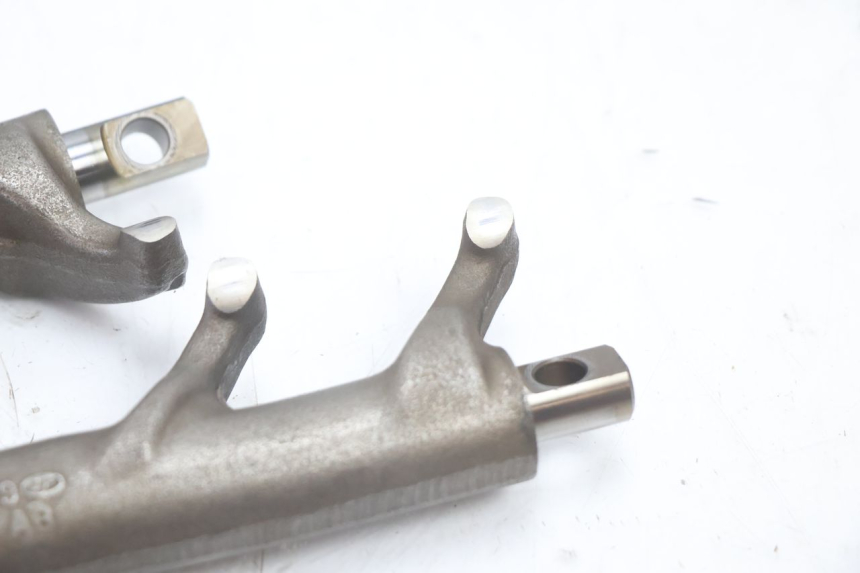 photo de ZYLINDERKOPF VORN HARLEY DAVIDSON ROAD GLIDE FLTRXSE 1920 (2018 - 2022) - Oberflächenzustand und Material