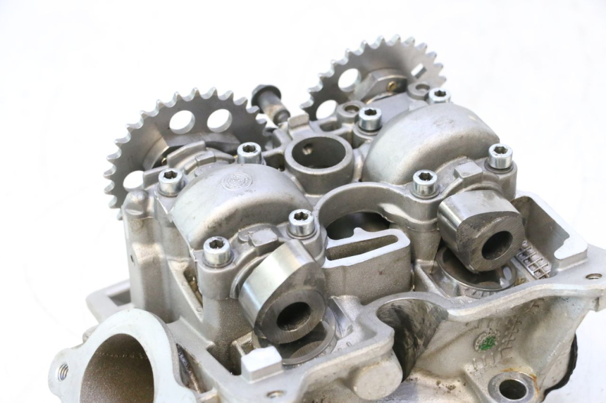photo de ZYLINDERKOPF VORN CAN-AM SPYDER RS 1000 (2008 - 2012) - Oberflächenzustand und Material