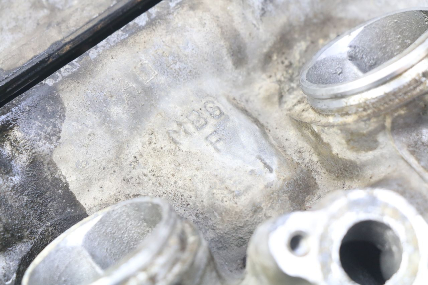 photo de VORDERER ZYLINDERKOPF HONDA VFR FI RC46 800 (1998 - 2001) - Detailansicht des Bauteils