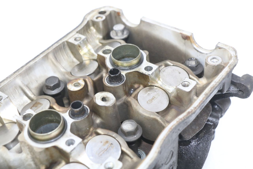 photo de VORDERER ZYLINDERKOPF HONDA VFR FI RC46 800 (1998 - 2001) - Weitere Ansicht des Artikels