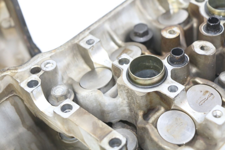 photo de VORDERER ZYLINDERKOPF HONDA VFR FI RC46 800 (1998 - 2001) - Zoom auf Komponenten