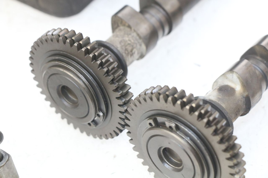 photo de VORDERER ZYLINDERKOPF HONDA VFR FI RC46 800 (1998 - 2001) - Alternativer Blickwinkel