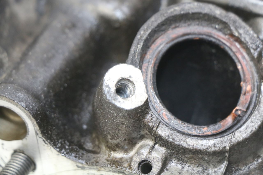 photo de VORDERER ZYLINDERKOPF HONDA VFR FI RC46 800 (1998 - 2001) - Oberflächenzustand und Material