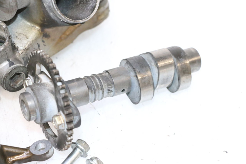 photo de ZYLINDERKOPF VORN HONDA XRV AFRICA TWIN 750 (1990 - 1992) - Profilansicht des Ersatzteils