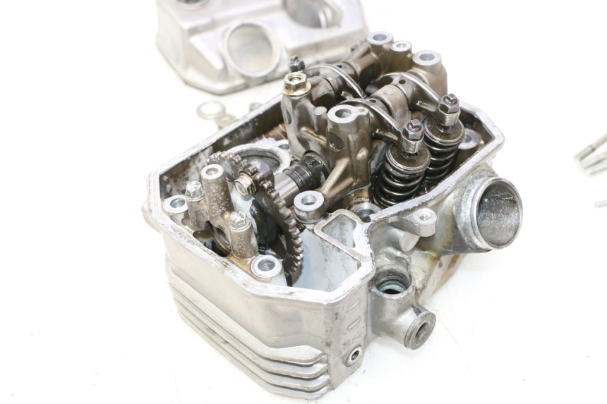 photo de ZYLINDERKOPF VORN HONDA XRV AFRICA TWIN 750 (1990 - 1992) - Details der Befestigungspunkte