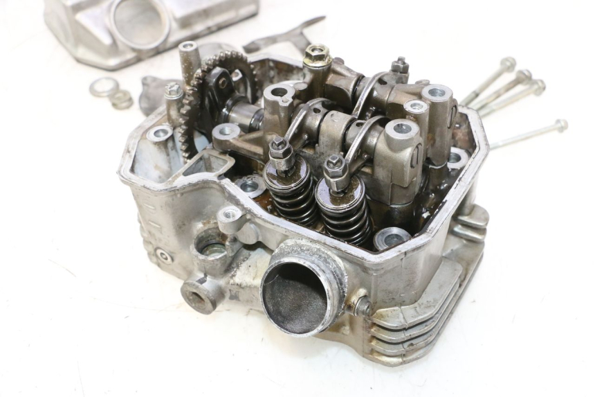 photo de ZYLINDERKOPF VORN HONDA XRV AFRICA TWIN 750 (1990 - 1992) - Oberflächenzustand und Material