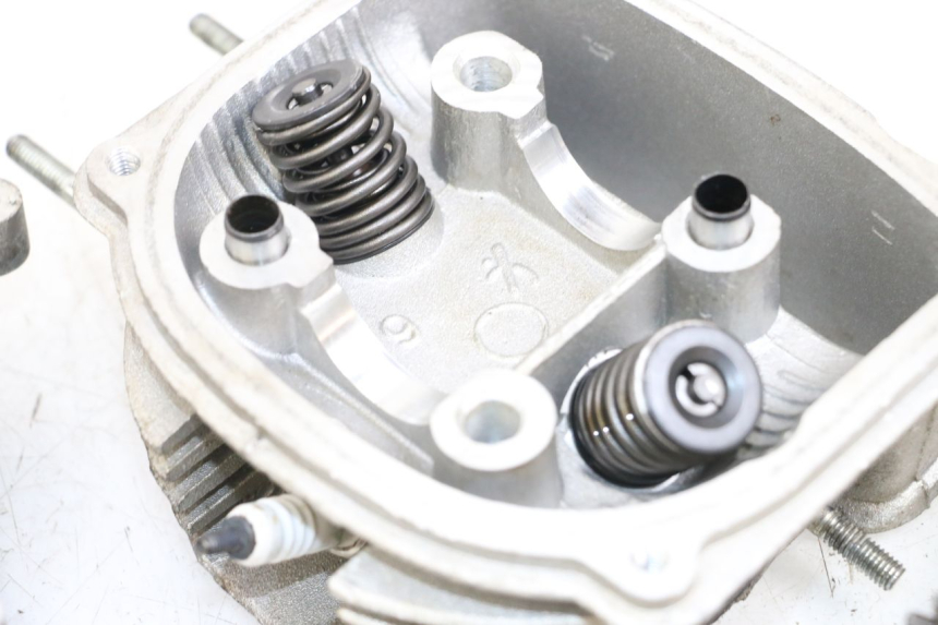 photo de ZYLINDERKOPF JONWAY AZTRAL 125 (2008 - 2017) - Hochauflösende Nahaufnahme