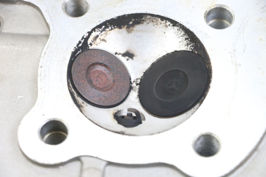 photo de ZYLINDERKOPF JONWAY AZTRAL 125 (2008 - 2017) - Zoom auf Komponenten