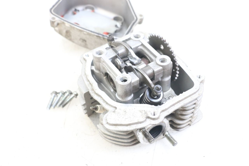 photo de ZYLINDERKOPF JONWAY AZTRAL 125 (2008 - 2017) - Kennzeichnungen und Originalreferenzen