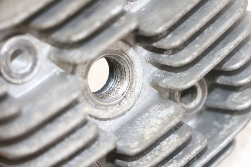 photo de ZYLINDERKOPF MBK BOOSTER SPIRIT NAKED 50 (2004 - 2017) - Zoom auf Gebrauchszustand