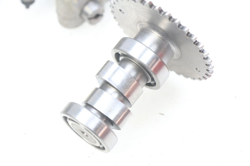 photo de ZYLINDERKOPF BAOTIAN BT 50 QT-12 50 (2007 - 2009) - Zoom auf Komponenten