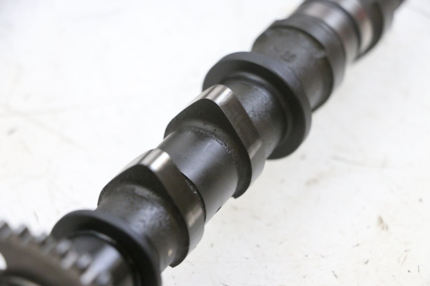 photo de ZYLINDERKOPF SUZUKI BURGMAN 650 (2013 - 2020) - Zoom auf Komponenten