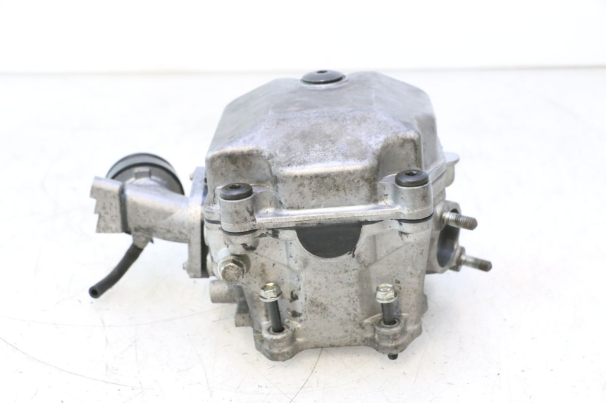 photo de ZYLINDERKOPF SUZUKI BURGMAN 125 (2007 - 2014) - Detaillierte Sichtprüfung