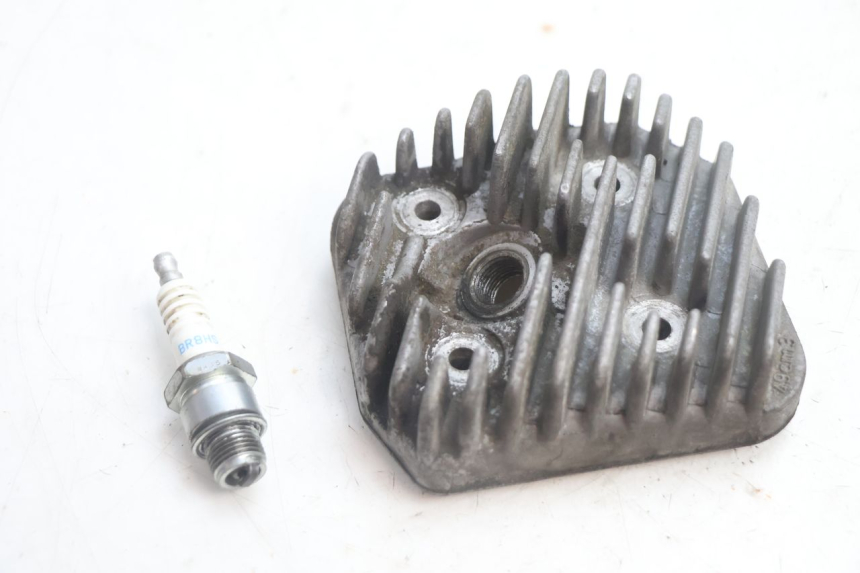 photo de ZYLINDERKOPF PEUGEOT BUXY 50 (1993 - 1998) - Technische Nahaufnahme