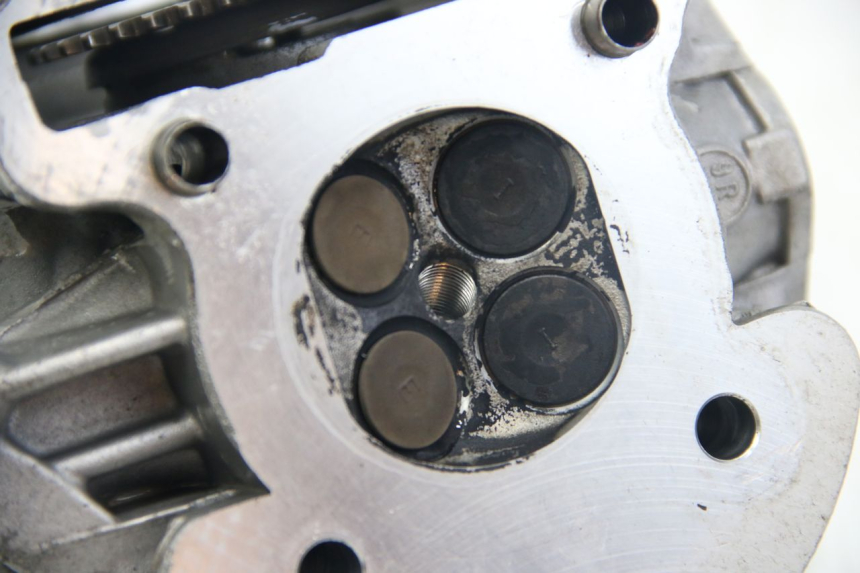 photo de ZYLINDERKOPF YAMAHA BW'S BWS 125 (2010 - 2013) - Hochauflösende Nahaufnahme