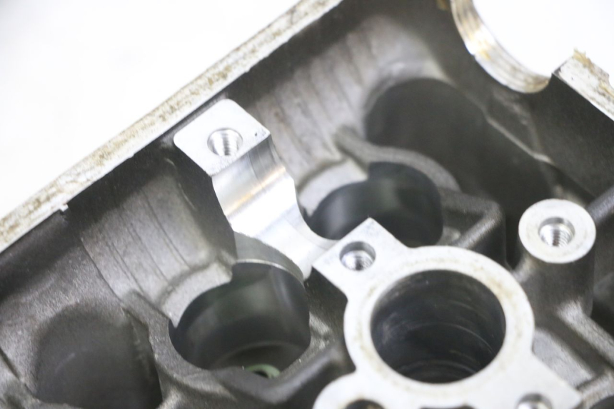 photo de ZYLINDERKOPF HONDA CB R 1000 (2018 - 2023) - Kennzeichnungen und Originalreferenzen