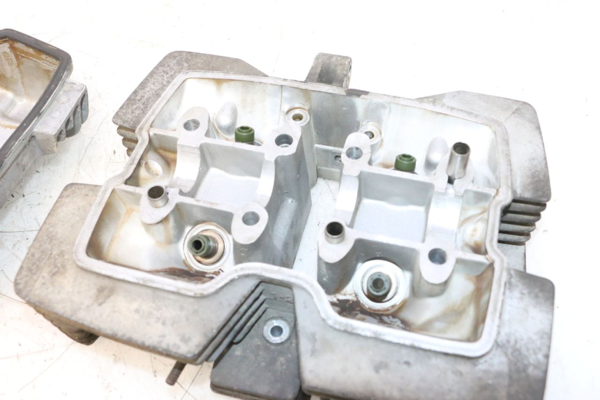 photo de ZYLINDERKOPF HONDA CB TWO FIFTY 250 (1991 - 2002) - Alternative Perspektive