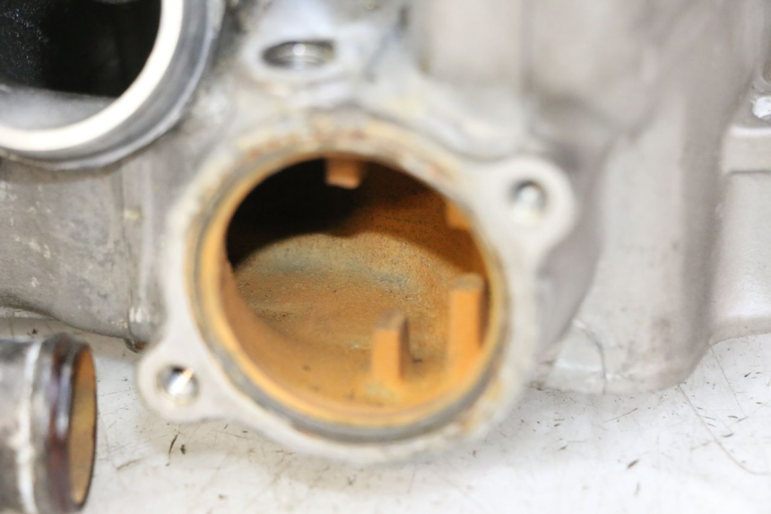 photo de ZYLINDERKOPF HONDA CBR RR FIREBLADE 900 (1992 - 1994) - Detaillierte Sichtprüfung