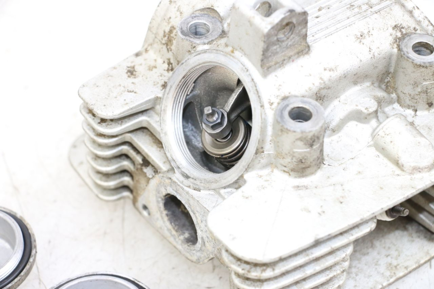 photo de ZYLINDERKOPF SHERCO CITY CORP 125 (2003 - 2007) - Zoom auf Komponenten