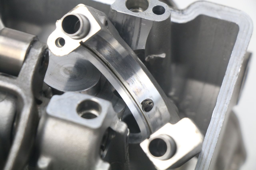 photo de ZYLINDERKOPF HONDA CRF 250 (2016 - 2017) - Technische Nahaufnahme