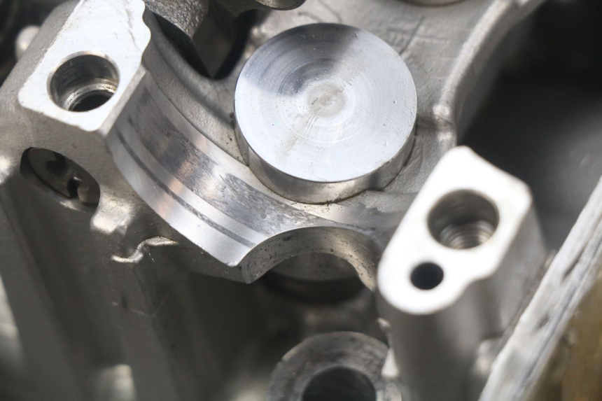 photo de ZYLINDERKOPF HONDA CRF 250 (2016 - 2017) - Details der Befestigungspunkte