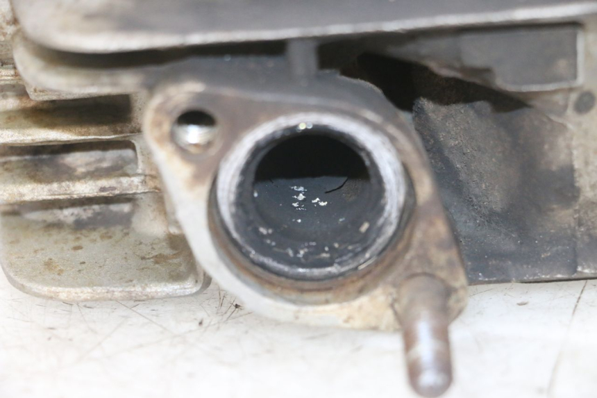 photo de ZYLINDERKOPF HONDA CRF-F CRF F 110 (2019 - 2022) - Details der Befestigungspunkte