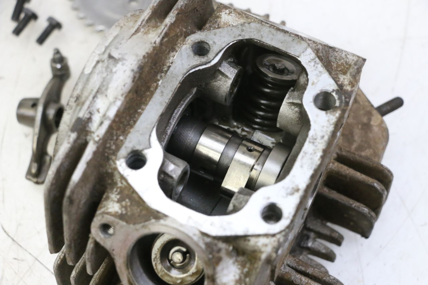 photo de ZYLINDERKOPF CCR DIRT BIKE 125 - Zoom auf Gebrauchszustand