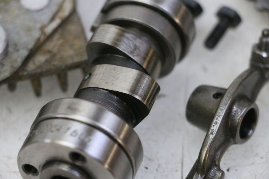 photo de ZYLINDERKOPF CCR DIRT BIKE 125 - Details der Befestigungspunkte