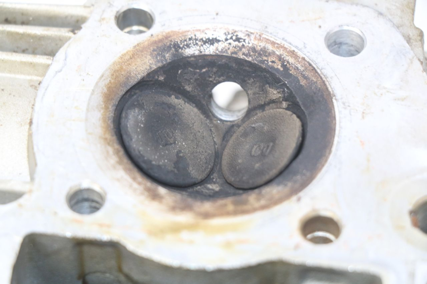 photo de ZYLINDERKOPF CCR DIRT BIKE 110 - Details der Befestigungspunkte