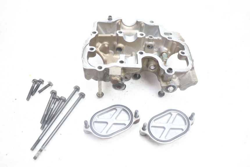 photo de ZYLINDERKOPF SUZUKI DR S 600 (1985 - 1989) - Oberflächenzustand und Material