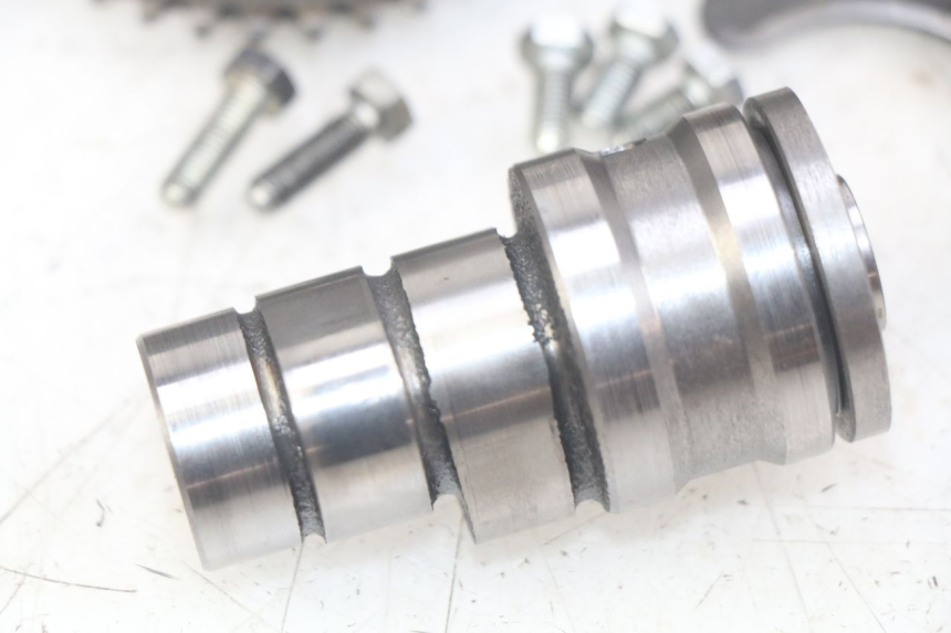 photo de ZYLINDERKOPF PEUGEOT ELYSEO 125 (1999 - 2004) - Detaillierte Sichtprüfung