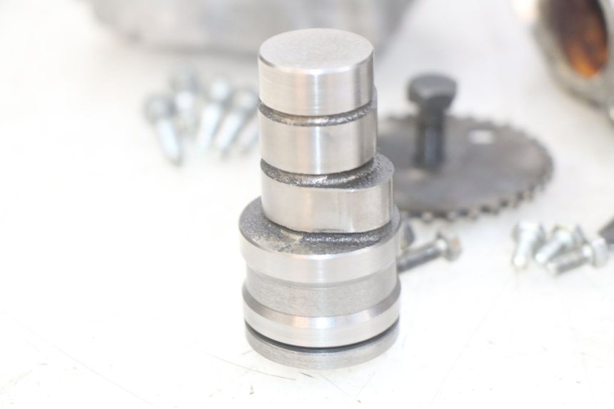 photo de ZYLINDERKOPF PEUGEOT ELYSEO 125 (1999 - 2004) - Fokus auf die Struktur