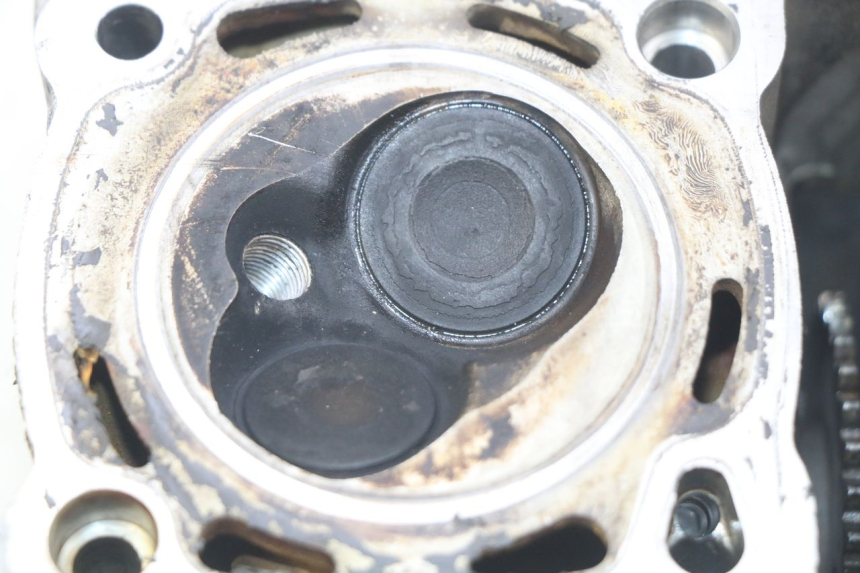 photo de ZYLINDERKOPF PEUGEOT ELYSEO 125 (1999 - 2004) - Technische Nahaufnahme