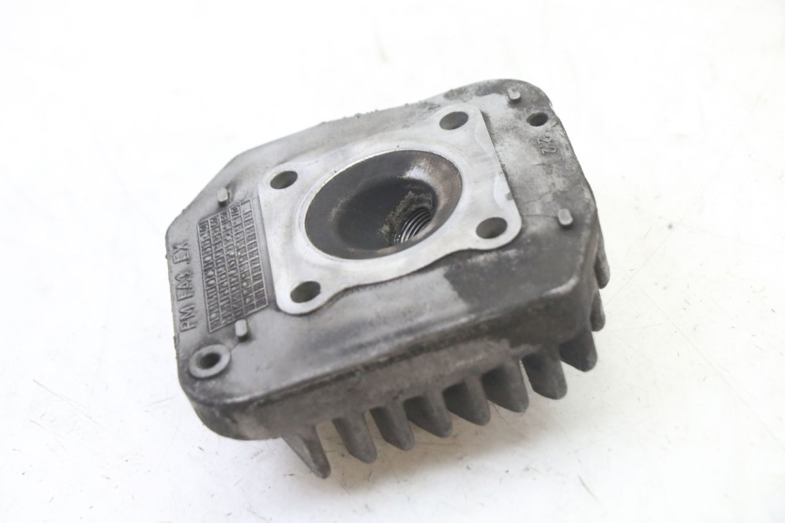 photo de ZYLINDERKOPF PEUGEOT ELYSTAR 50 (2002 - 2014) - Details der Befestigungspunkte