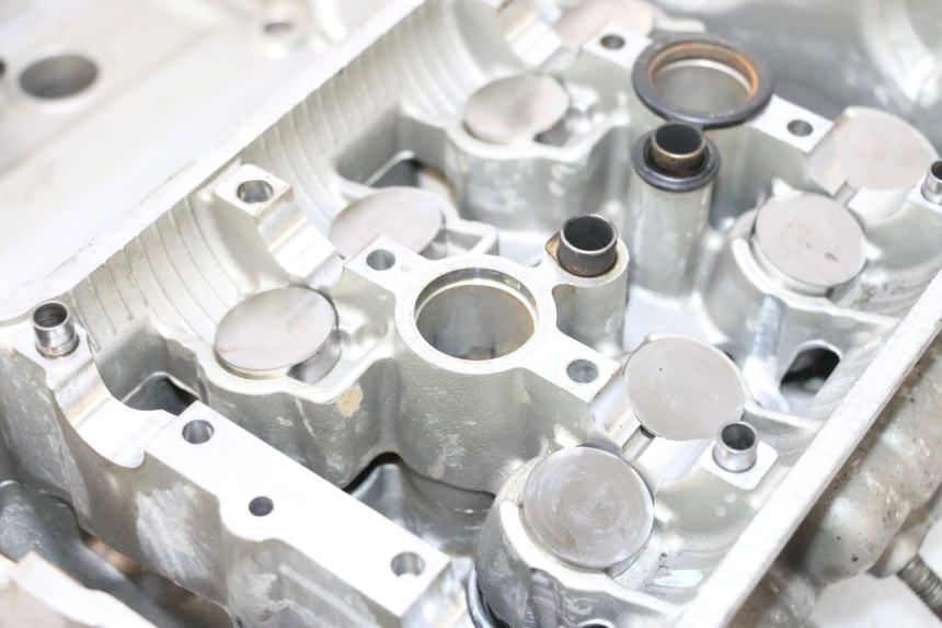 photo de ZYLINDERKOPF KAWASAKI ER-6 ER6 N 650 (2005 - 2009) - Details der Befestigungspunkte
