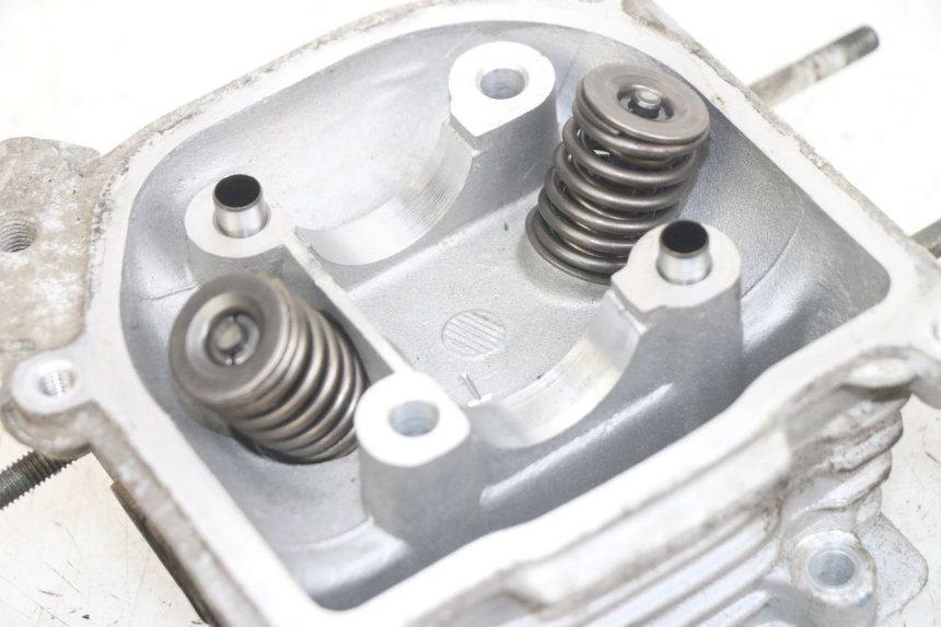 photo de ZYLINDERKOPF JM MOTORS EVOLIS 4T 50 (2018 - 2022) - Alternativer Blickwinkel