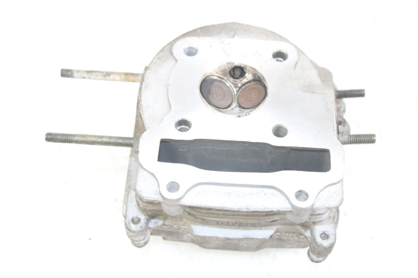 photo de ZYLINDERKOPF JM MOTORS EVOLIS 4T 50 (2018 - 2022) - Details der Befestigungspunkte