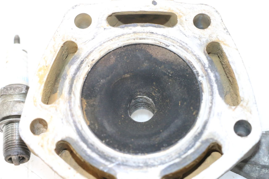 photo de ZYLINDERKOPF HONDA FES PANTHEON 2T 125 (1998 - 2002) - Zoom auf Gebrauchszustand