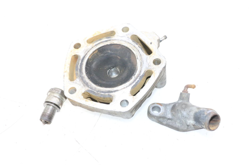 photo de ZYLINDERKOPF HONDA FES PANTHEON 2T 125 (1998 - 2002) - Technische Nahaufnahme