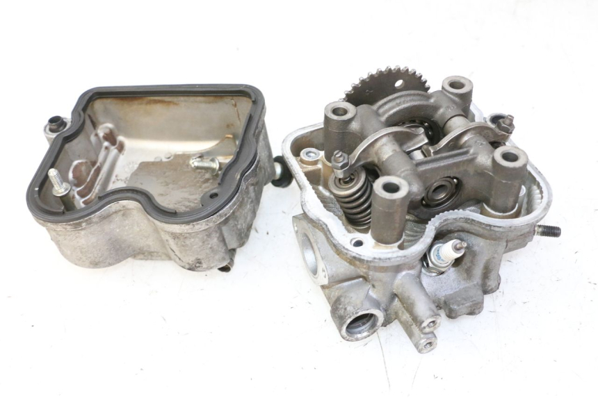 photo de Zylinderkopf HONDA FES S-WING SWING ABS 125 (2007 - 2015) - Details der Befestigungspunkte