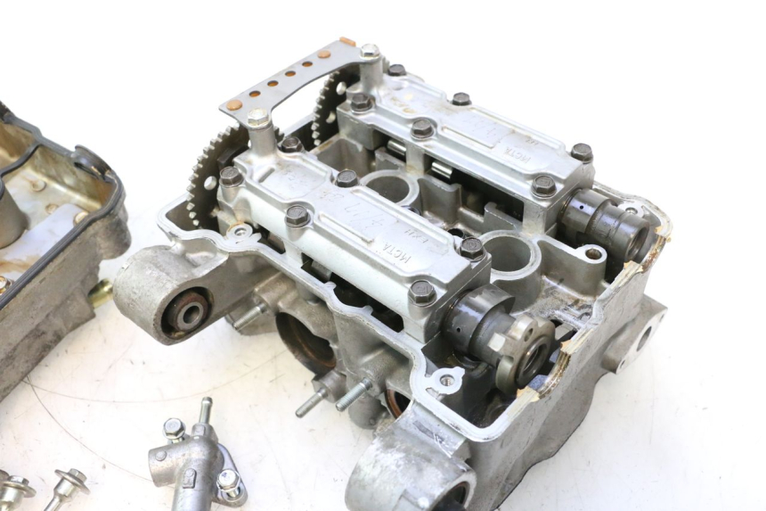 photo de ZYLINDERKOPF HONDA FJS SILVER WING SILVERWING 400 (2005 - 2008) - Detailansicht des Bauteils