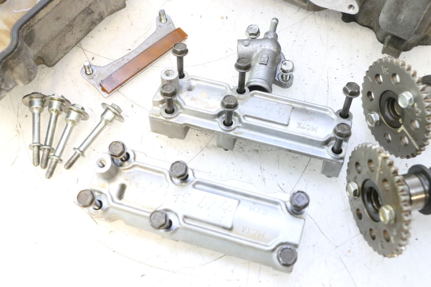 photo de ZYLINDERKOPF HONDA FJS SILVER WING SILVERWING 400 (2005 - 2008) - Qualität der Gebrauchtware