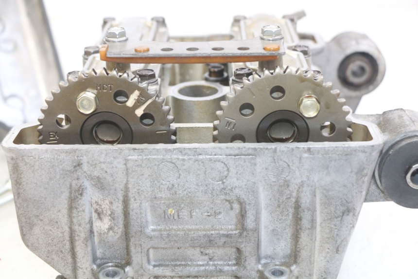 photo de ZYLINDERKOPF HONDA FJS SILVERWING SILVER WING 400 (2009 - 2016) - Hochauflösende Nahaufnahme