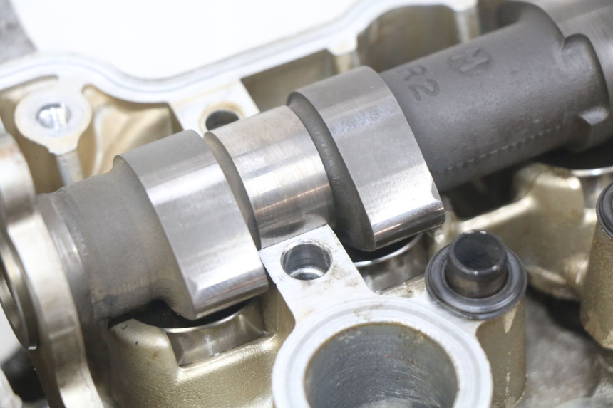 photo de ZYLINDERKOPF HONDA FJS SILVERWING SILVER WING 400 (2009 - 2016) - Technische Nahaufnahme