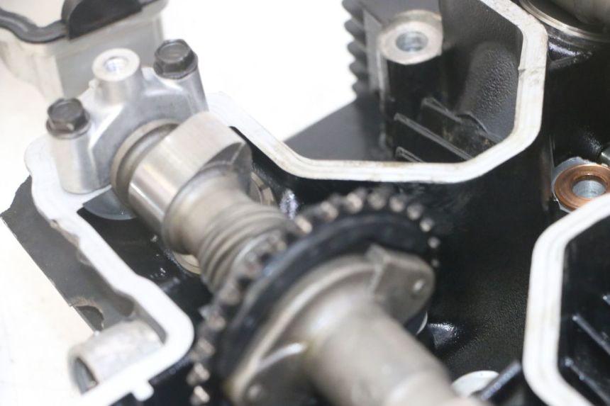 photo de ZYLINDERKOPF SUZUKI GS GSE 500 (2001 - 2003) - Zoom auf Gebrauchszustand