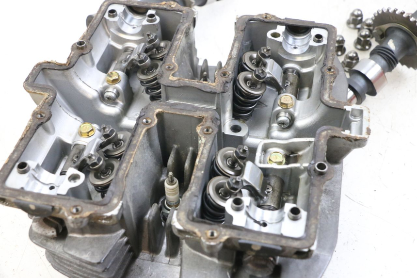 photo de ZYLINDERKOPF SUZUKI GSX E 250 (1982 - 1983) - Qualität der Gebrauchtware