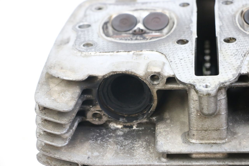 photo de ZYLINDERKOPF SUZUKI GSX E 250 (1982 - 1983) - Alternative Perspektive