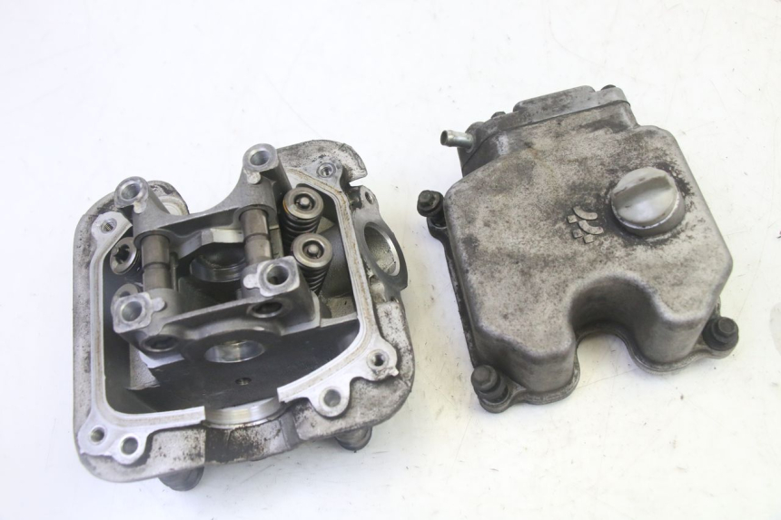 photo de ZYLINDERKOPF DAELIM HISTORY 125 (2001 - 2002) - Hauptansicht